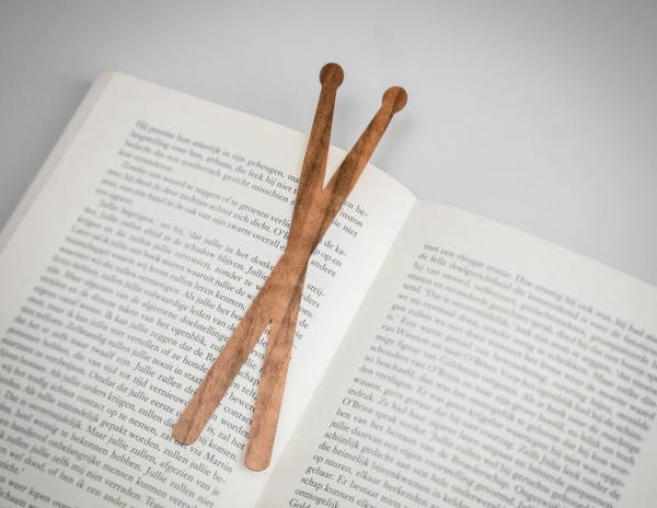 Lesezeichen Drumstick Walnuss